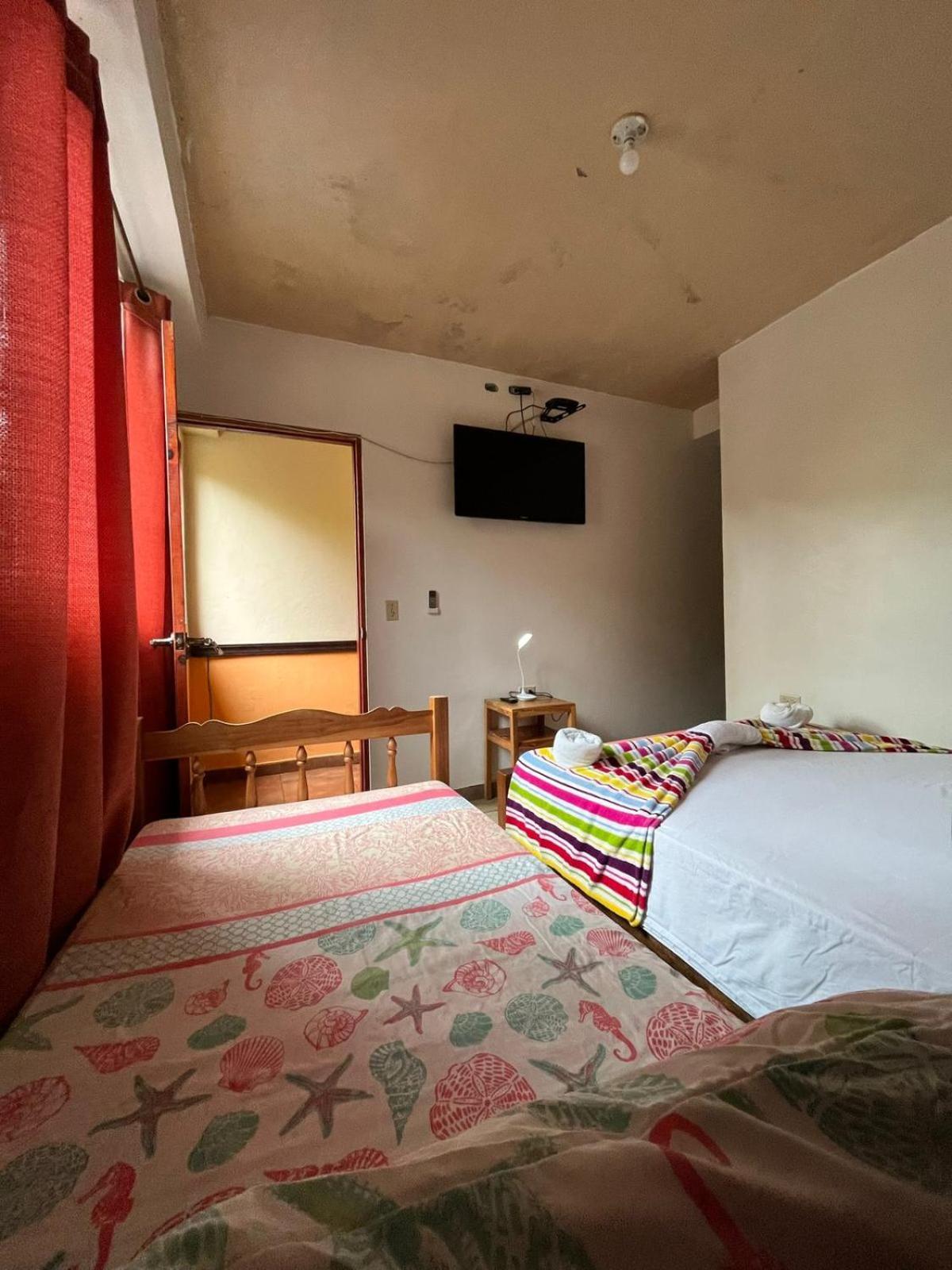 Hotel Y Restaurante Mama Ines Санта-Каталина Экстерьер фото