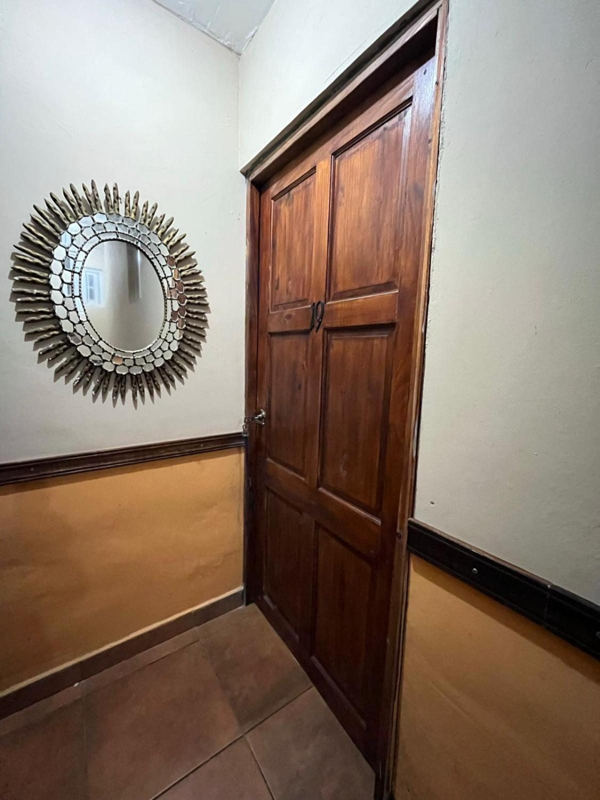 Hotel Y Restaurante Mama Ines Санта-Каталина Экстерьер фото