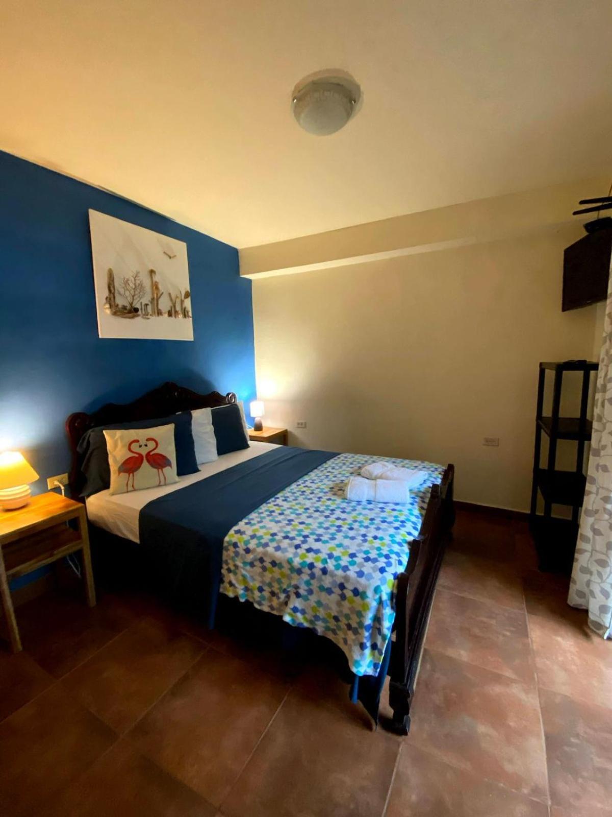 Hotel Y Restaurante Mama Ines Санта-Каталина Экстерьер фото