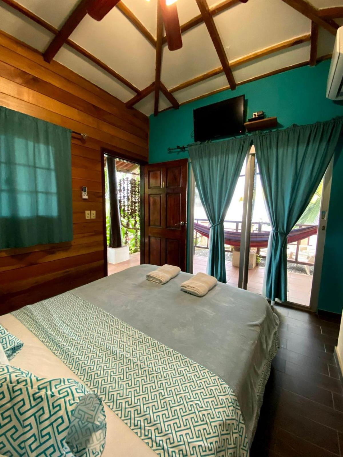 Hotel Y Restaurante Mama Ines Санта-Каталина Экстерьер фото